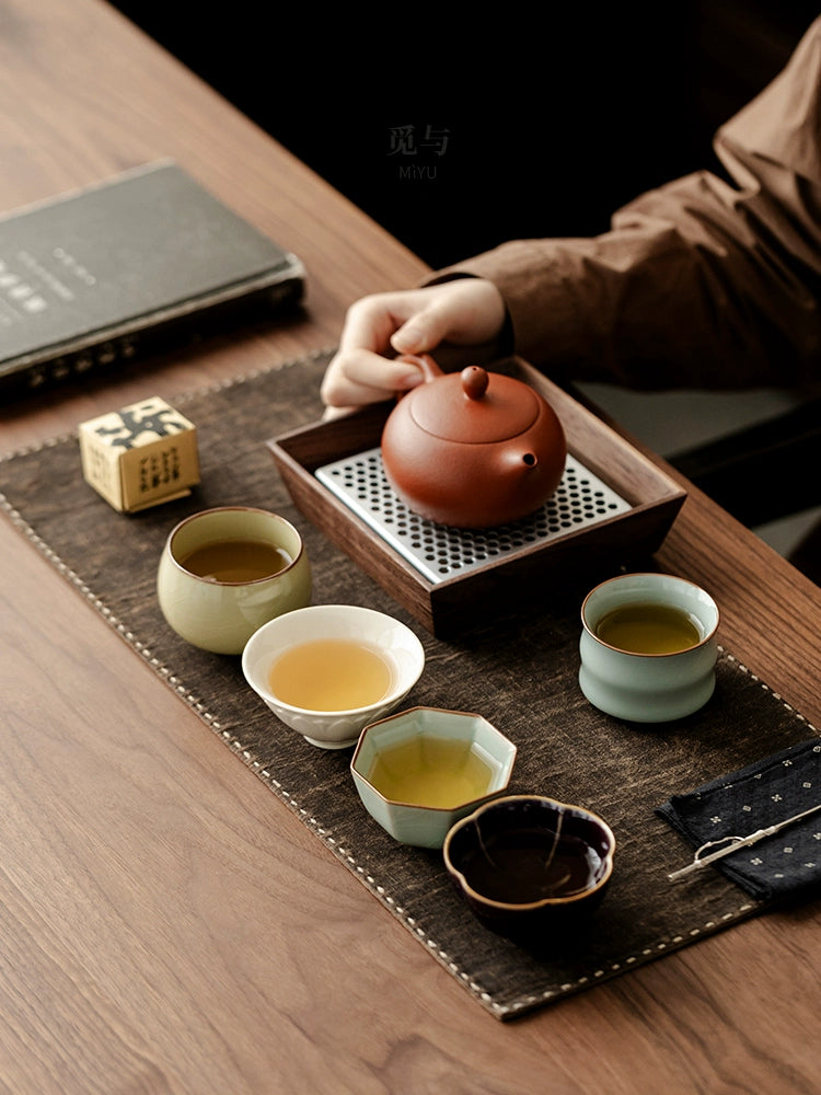 Five famous kiln teacup sets, cultural and creative tea sets, and the owner's cup will be sent to the leading teacher, retired business souvenirs