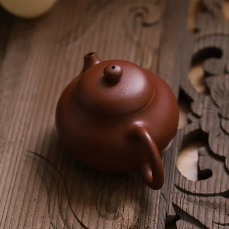 Handmade teapot made of rare raw ore red mud