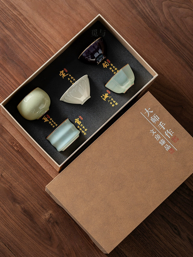 Five famous kiln teacup sets, cultural and creative tea sets, and the owner's cup will be sent to the leading teacher, retired business souvenirs