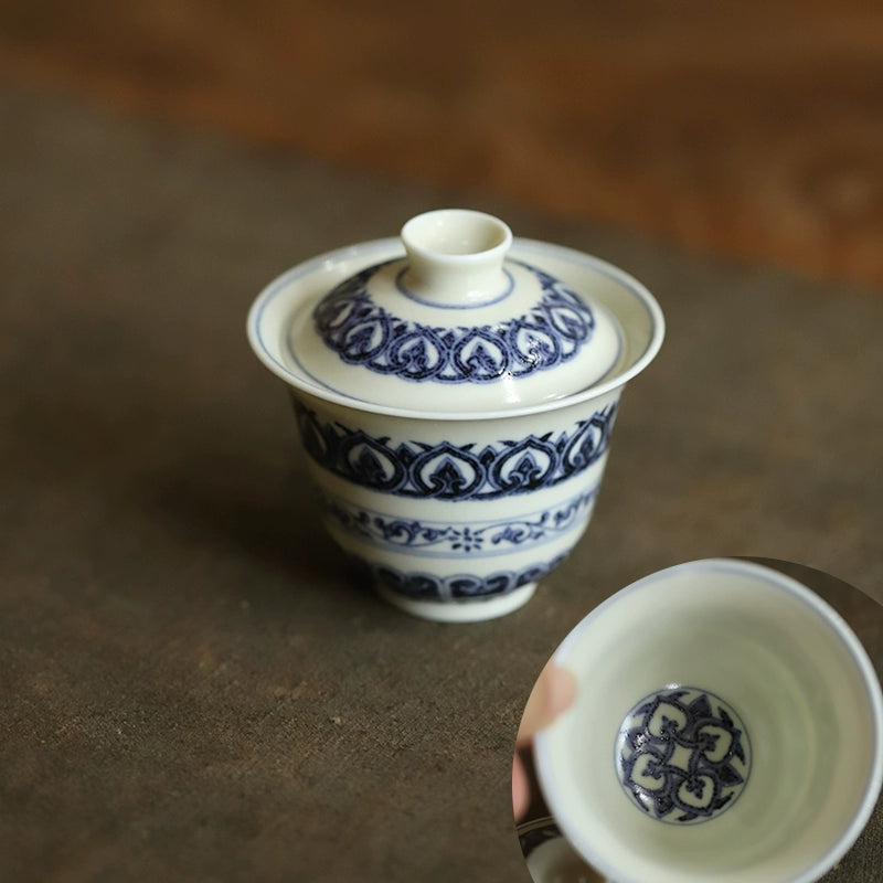 Hand-painted blue and white porcelain small-capacity ceramic tea bowl