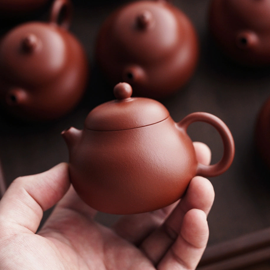 Yixing original ore purple clay teapot sketch kung fu tea set for one person handmade teapot 100cc