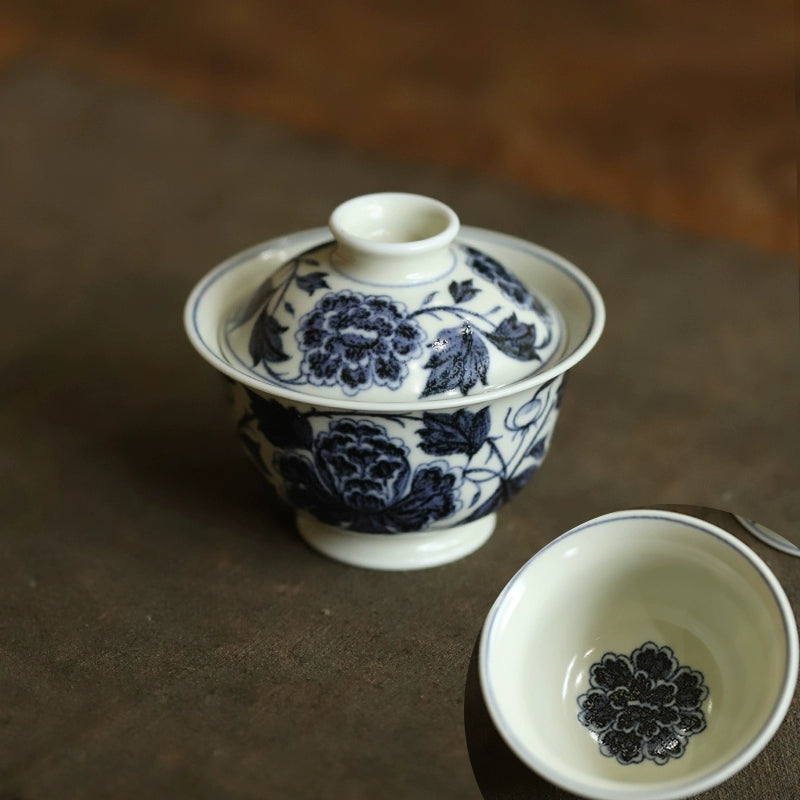 Hand-painted blue and white porcelain small-capacity ceramic tea bowl