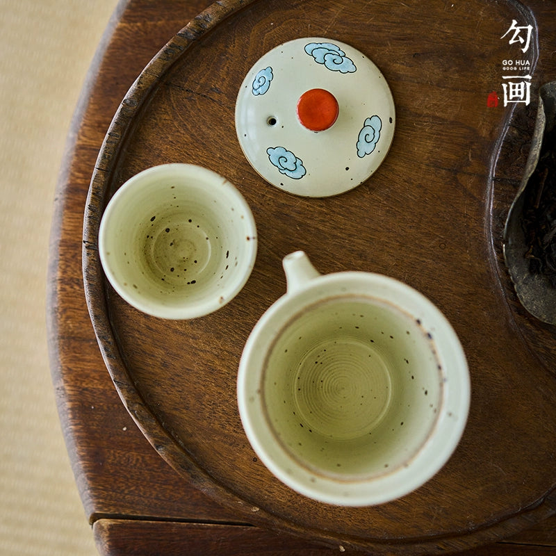 Sketch the original hand-painted zodiac travel tea set, a pot and a cup of Jingdezhen ceramics, a single tea teapot