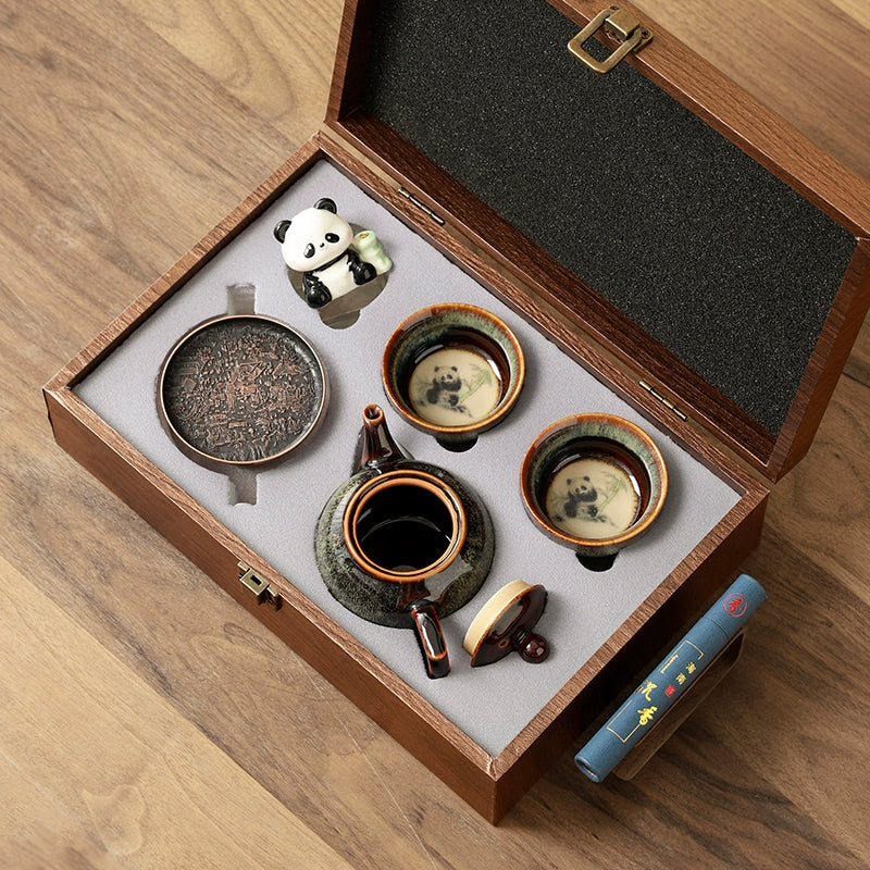 Panda Wenchuang Tea Set Gift Box with Hand Gift